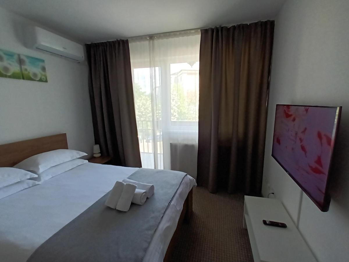 Revolution Apartment Baia Mare Ngoại thất bức ảnh