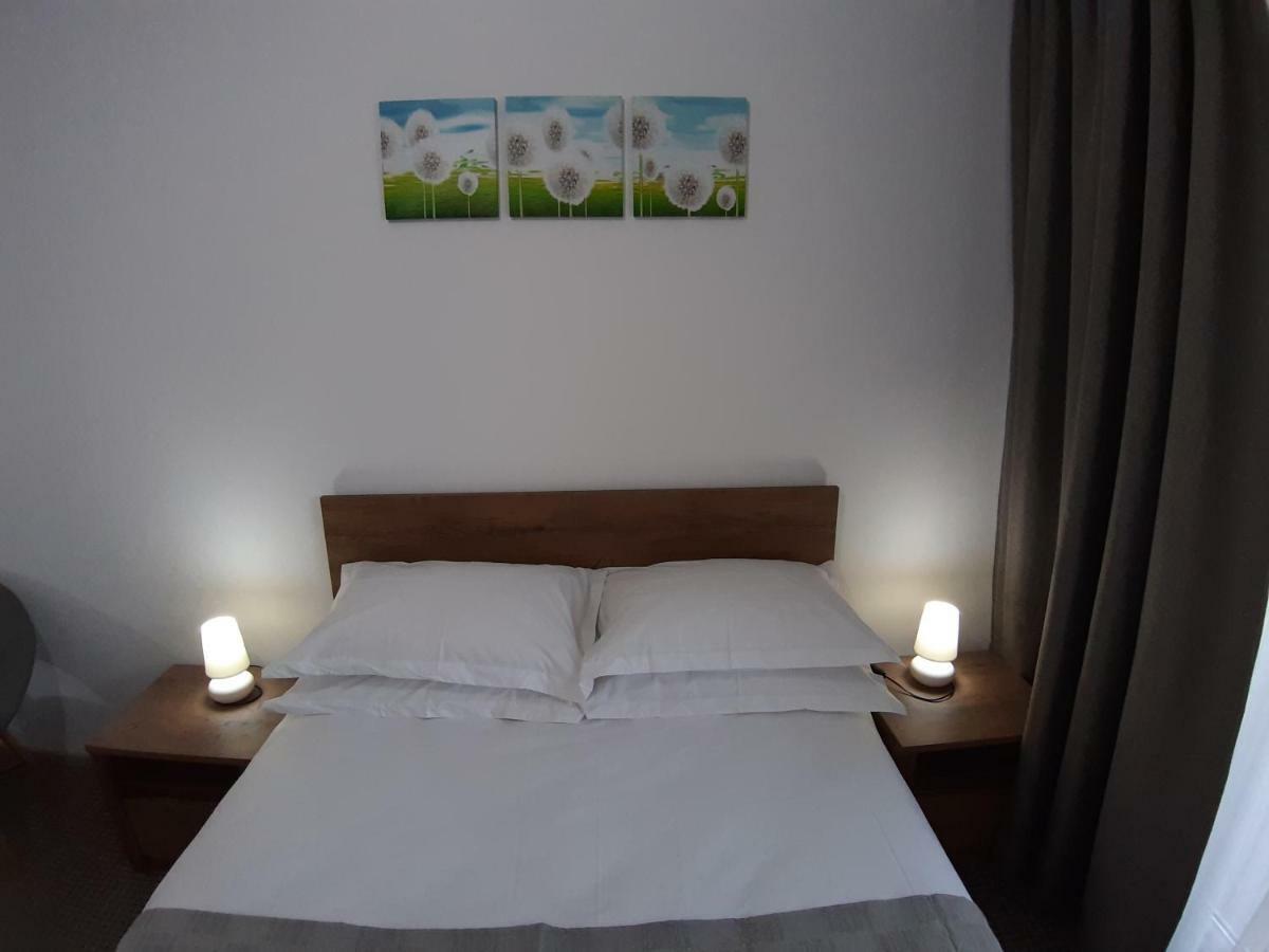 Revolution Apartment Baia Mare Ngoại thất bức ảnh