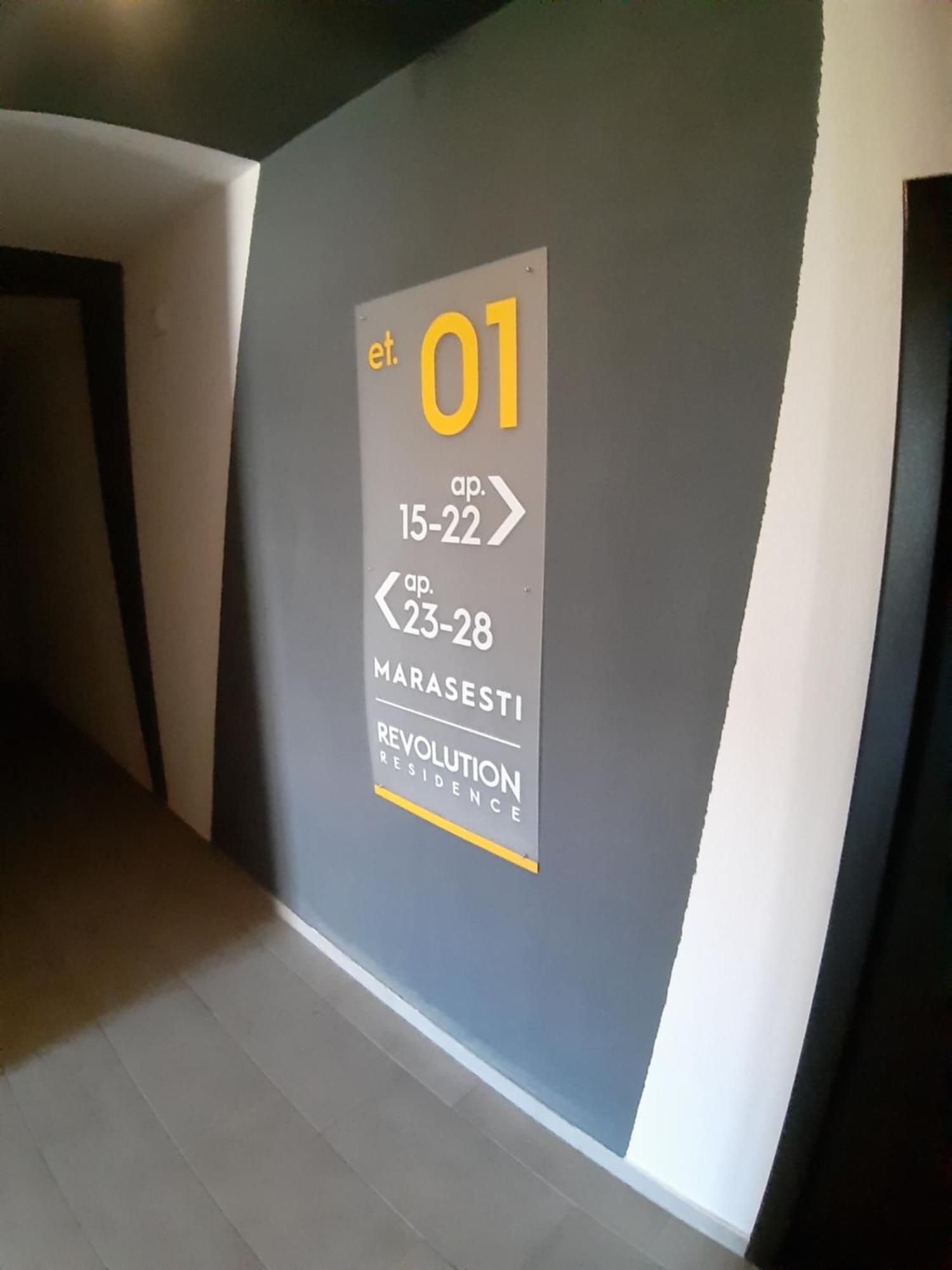 Revolution Apartment Baia Mare Ngoại thất bức ảnh